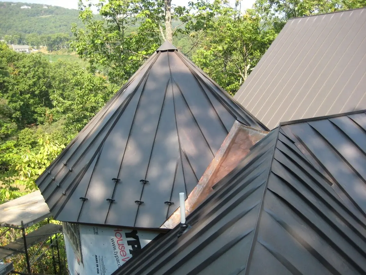 Professional Roof Tarp Installation by Craftsman Roofing in Braham